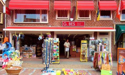 Bes Tabak en Souveniers  Egmond