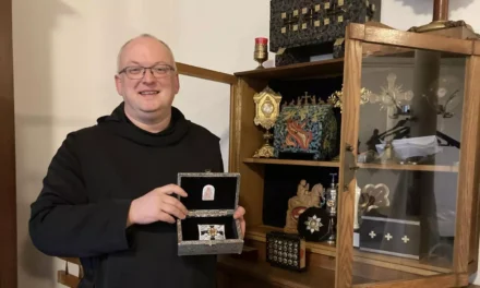 Egmond Abbey manages unique treasures