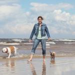 With your dog in the dunes of Egmond