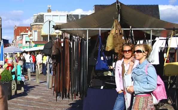 Egmond aan Zee fair and market