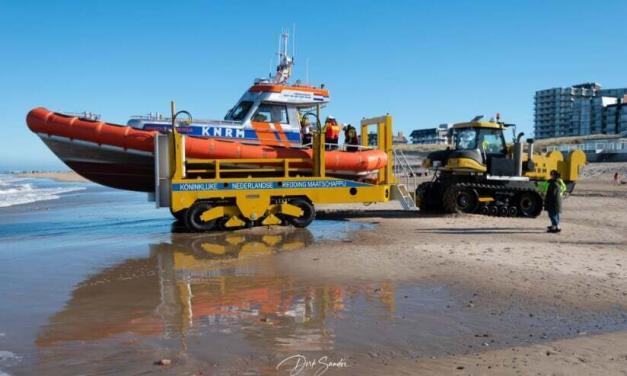 KNRM Egmond testet neues Rettungsboot